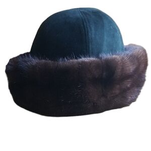 NEW Nathalie Montreal Genuine suede and mink fur Cloche hat